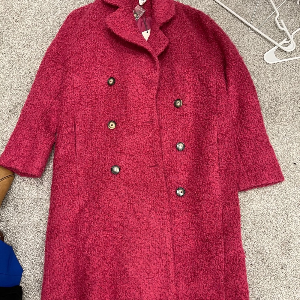 Flawless beautiful pink trench wool coat